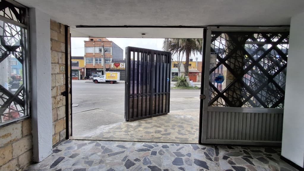 Edificio en Ciudad Montes, Bogotá — foto 6