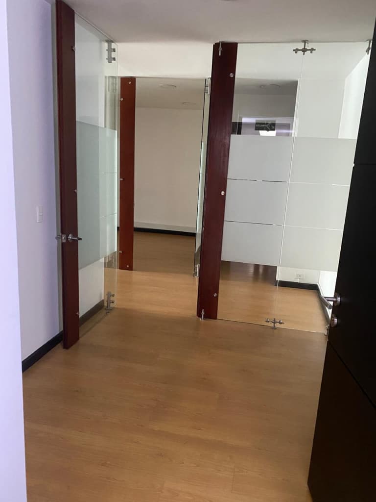 Oficina en Chico Norte, Bogotá — foto 2
