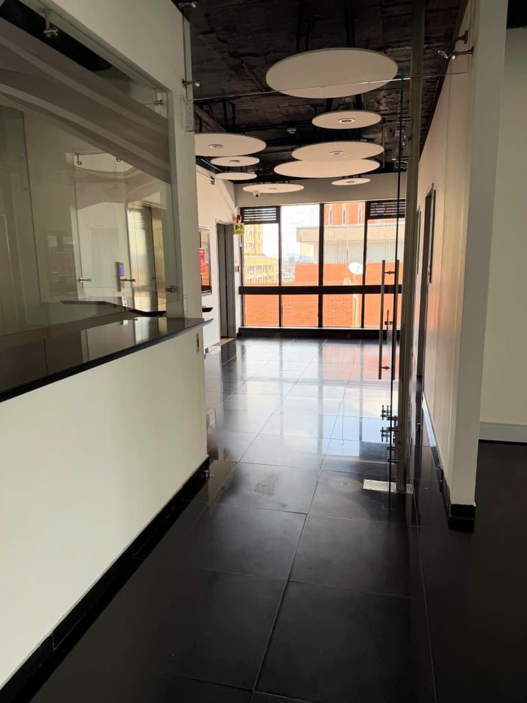 Oficina en Quinta Camacho, Bogotá — foto 2