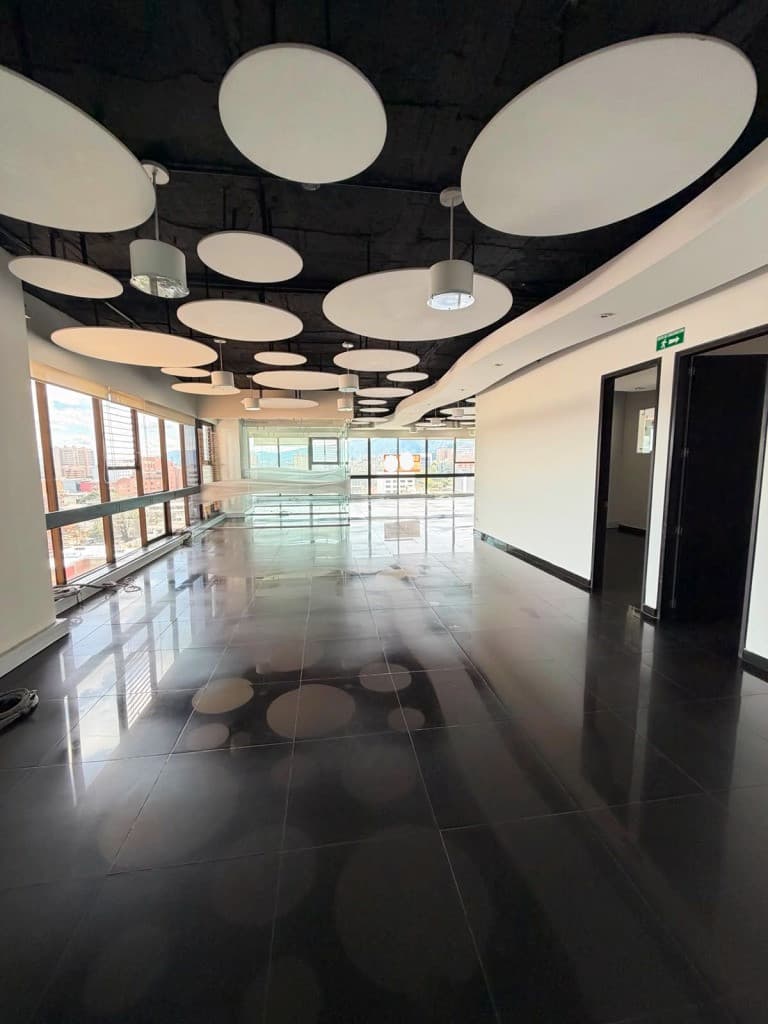 Oficina en Quinta Camacho, Bogotá — foto 4