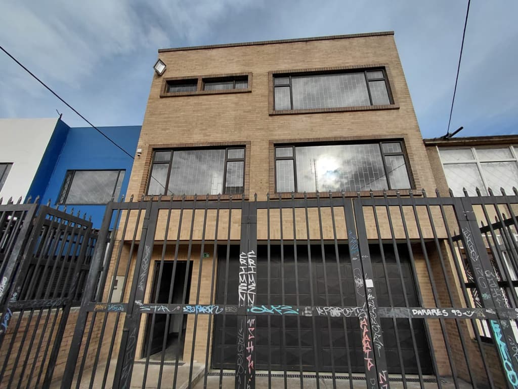 Edificio en San Felipe-Barrios Unidos, Bogotá