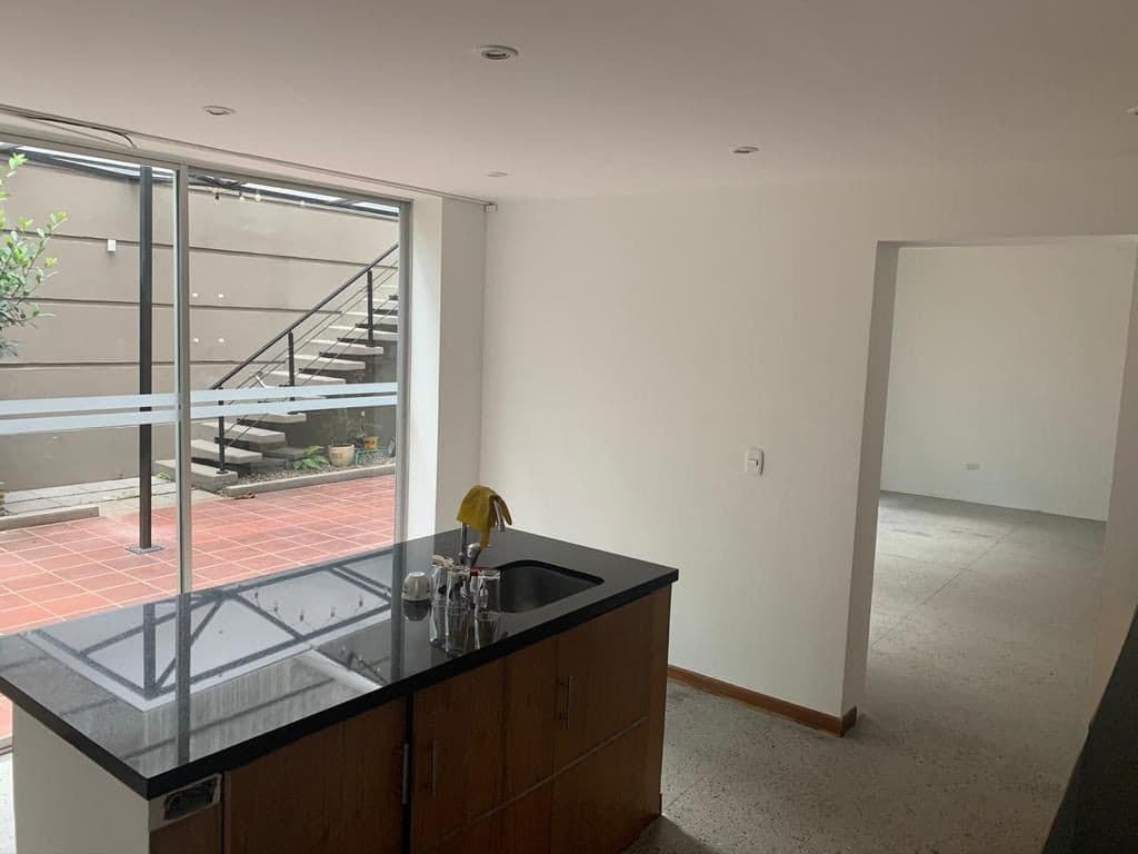 Local comercial en Emaus, Bogotá — foto 18